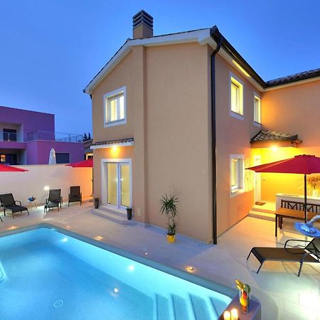 Villa With Private Pool In Village Jadreski PUY Exterior foto