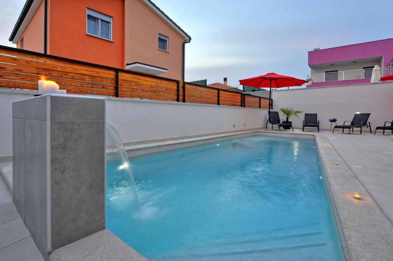 Villa With Private Pool In Village Jadreski PUY Exterior foto
