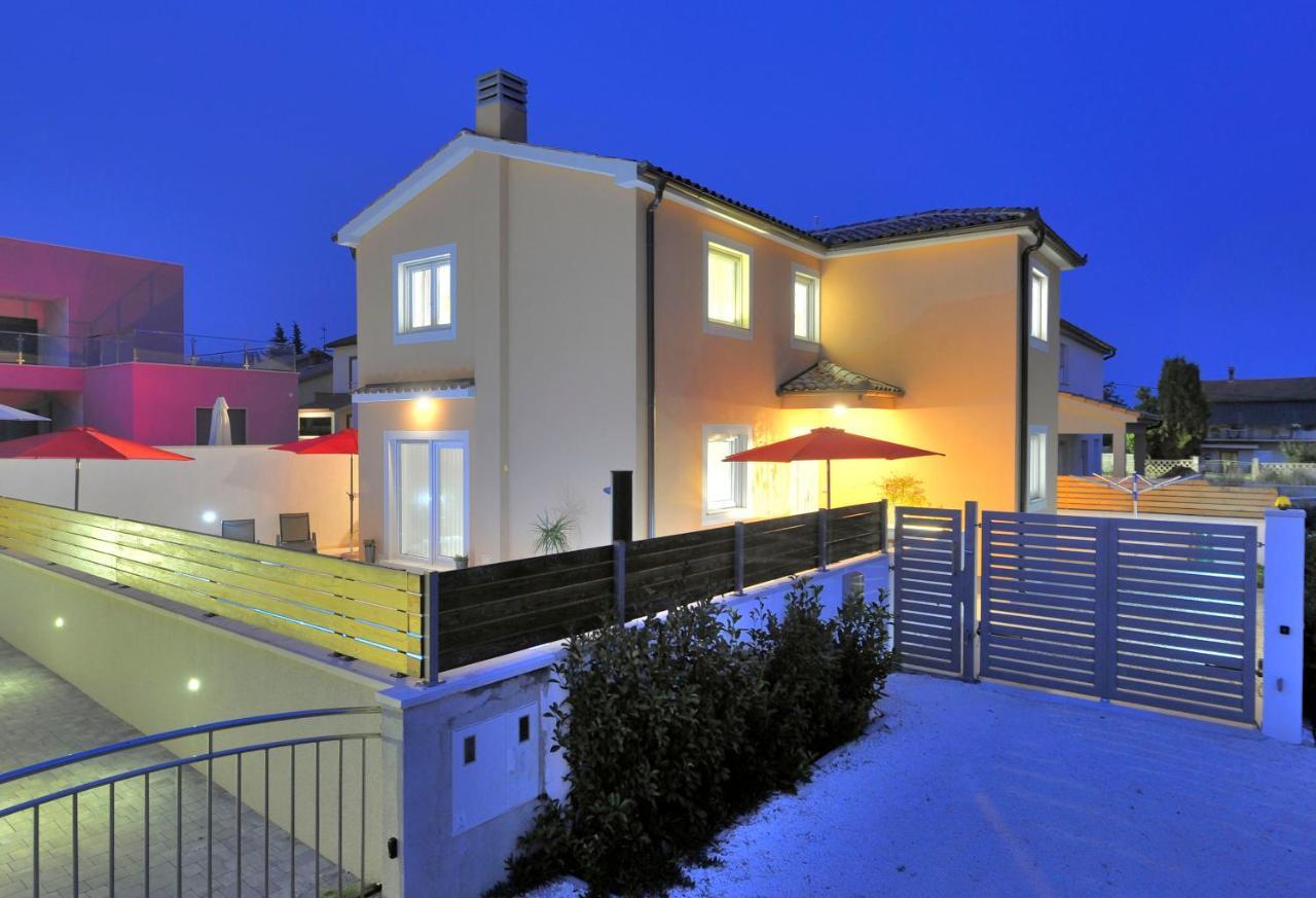 Villa With Private Pool In Village Jadreski PUY Exterior foto