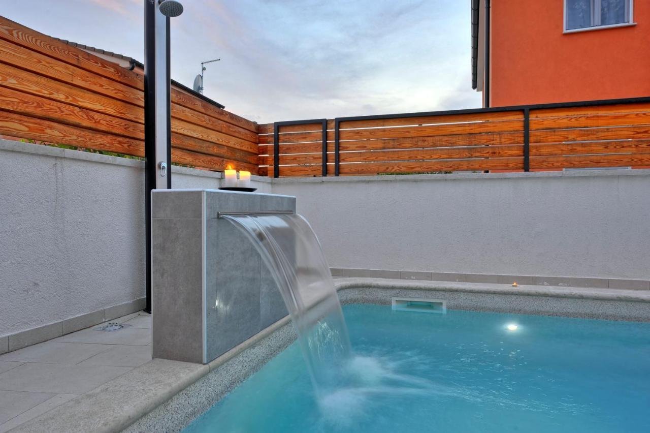 Villa With Private Pool In Village Jadreski PUY Exterior foto