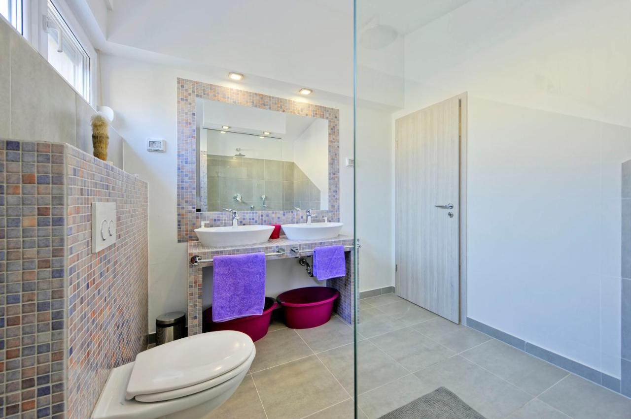 Villa With Private Pool In Village Jadreski PUY Exterior foto