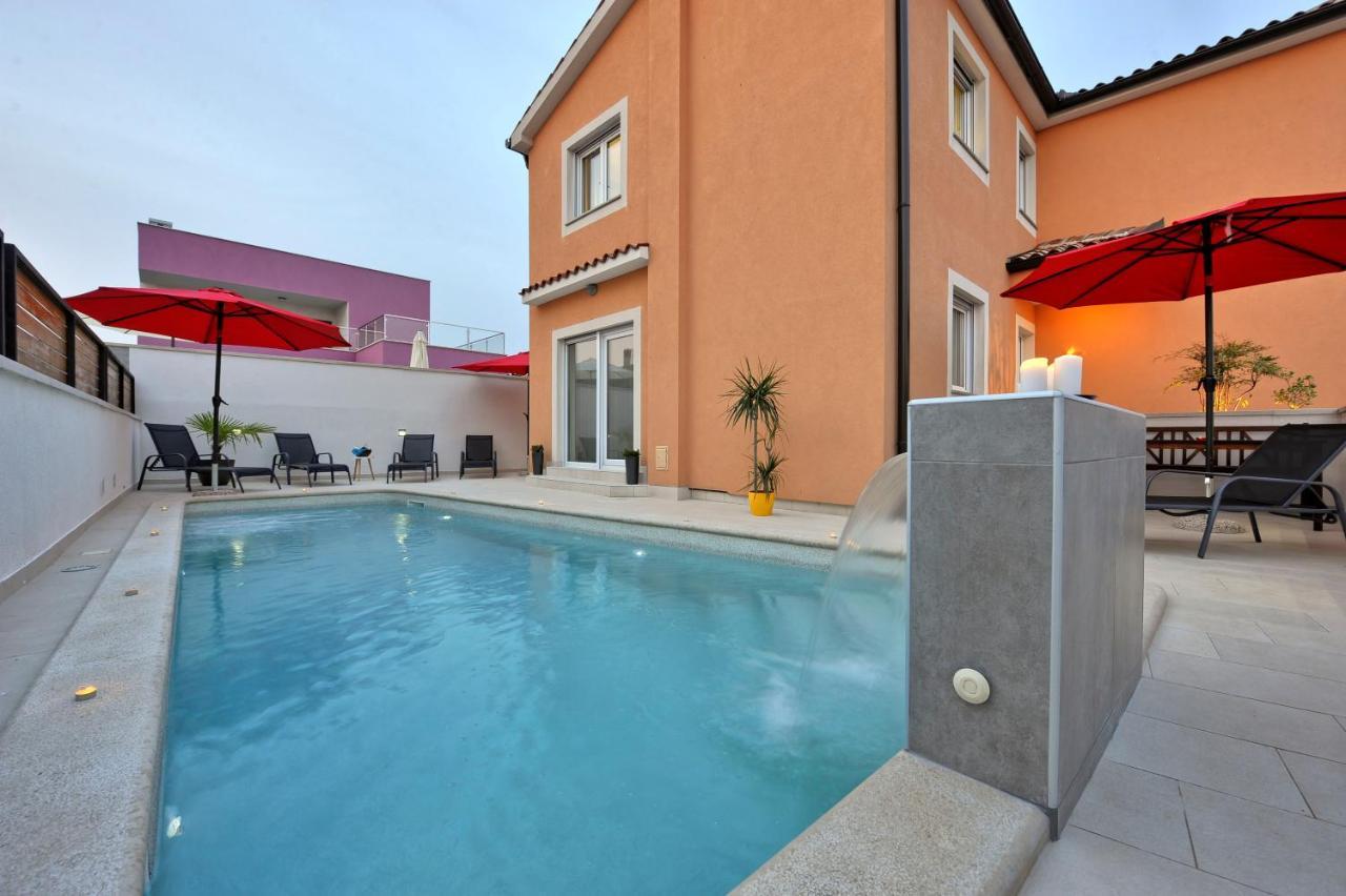 Villa With Private Pool In Village Jadreski PUY Exterior foto